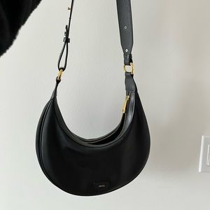 JW PEI HALF MOON BAG BLACK